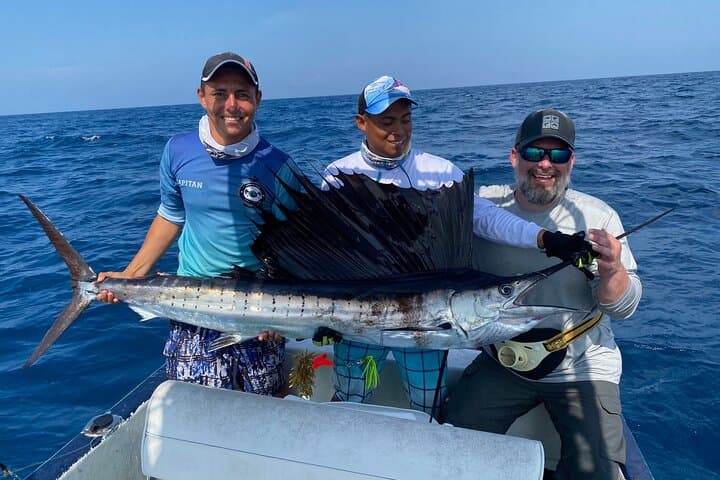 Costa Maya Sport Fishing: 3-Hour Offshore Chase for Mahi, Wahoo and Tuna