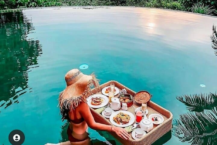Ubud Romantic Jungle Tour: Floating Breakfast, Jungle Swing & Spa photo 5