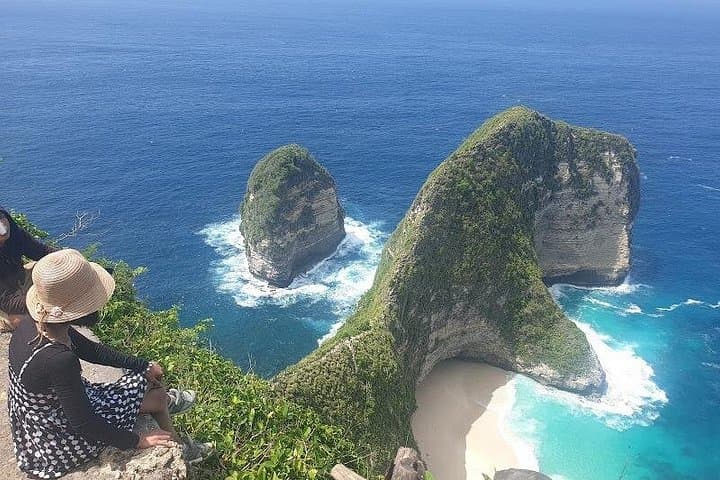 Nusa Penida Photo Tour: Kelingking, Broken Beach & Crystal Bay Day Trip photo 1