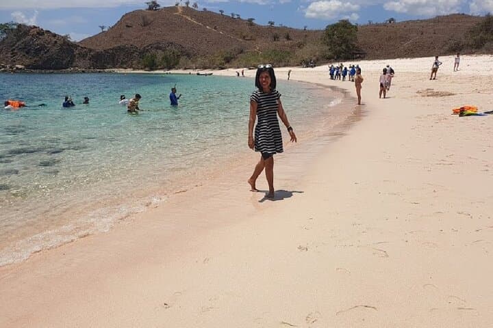 3-Day Komodo Liveaboard: Padar Sunrise, Komodo Dragons & Manta Point photo 2