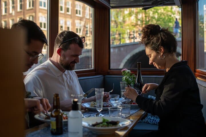Private Amsterdam Canal Dinner Cruise: 2-Hour Private Cruise with Drinks & 2-Course Meal