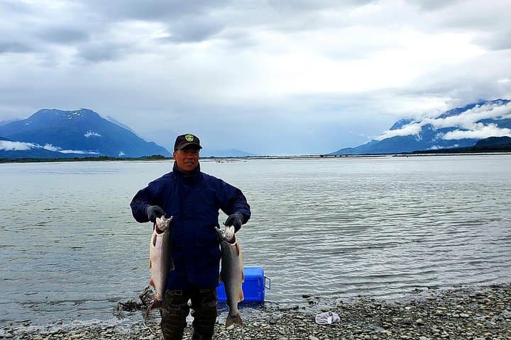 Anchorage Alaskan Salmon 8-Hour Fishing Trip to Knik Glacier and Beyond photo 3