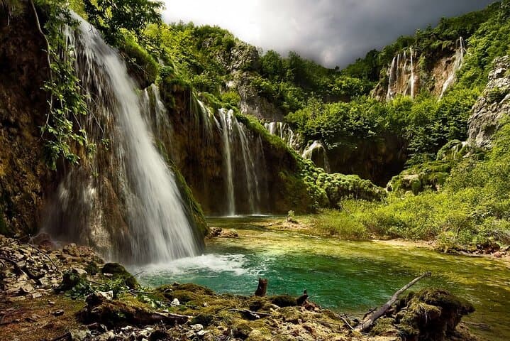 Plitvice Lakes Day Trip from Zadar — Panoramic Boat & Train Experience photo 2