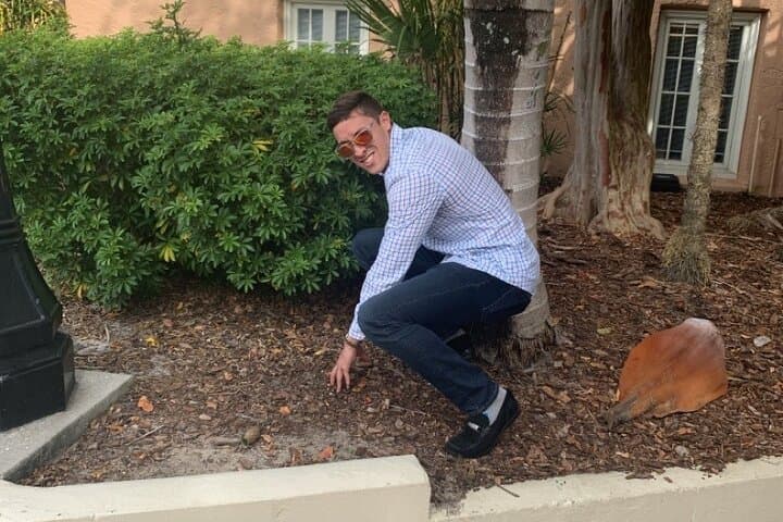 Burbank City Scavenger Hunt: Crazy Dash Walking Adventure in Burbank, CA photo 6