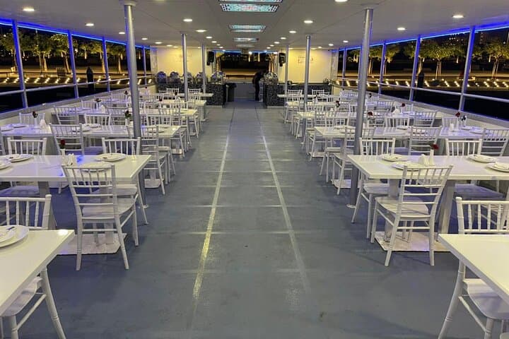 Dubai Marina Dinner Cruise: Skyline Dhow Buffet & Live Shows photo 6