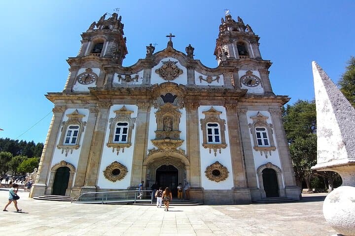 Private Lamego & Viseu Day Tour — Dão Wine Region, Castle Stairs & Cathedral photo 2