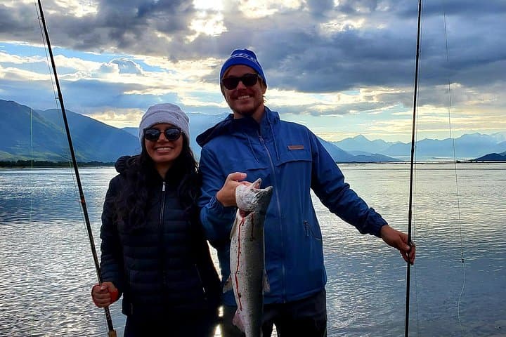 Anchorage Alaskan Salmon 8-Hour Fishing Trip to Knik Glacier and Beyond photo 4