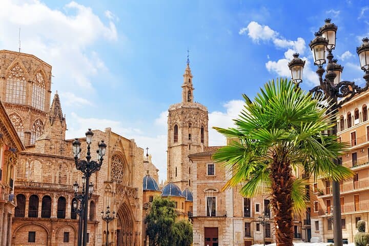 Walking Medieval Valencia Tour: Explore Valencia's Old Town on a 2-Hour Guided Walk photo 3