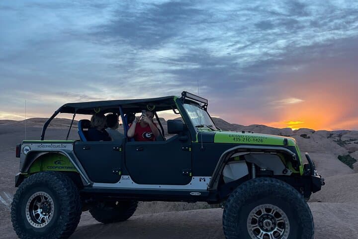 Conquer Moab’s Hell’s Revenge: The Ultimate 4x4 Jeep Adventure photo 3