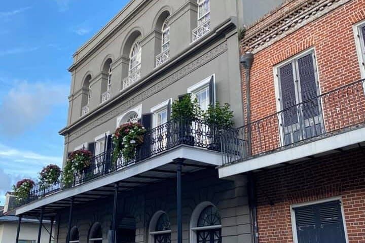 New Orleans French Quarter Dark History & Haunted Comedy Walking Tour photo 3