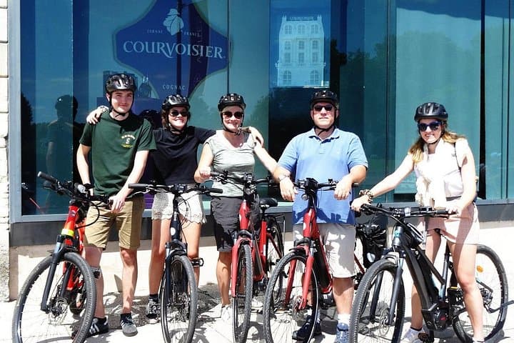 E-Bike the Grande Champagne: Half-Day Ride Through Cognac Vineyards photo 2