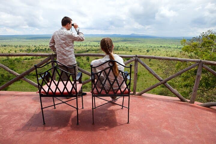 9-Day Budget Lodge Safari in Tanzania: Serengeti, Ngorongoro & Lake Manyara photo 6