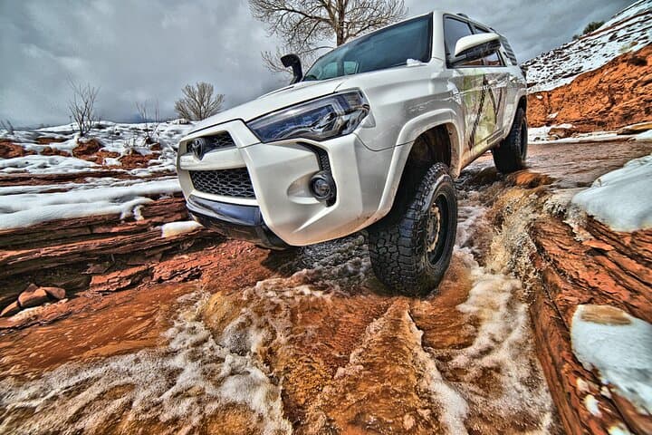 Cathedral Valley Private 4x4 Tour — Capitol Reef Temples of the Sun and Moon photo 3