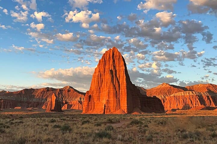 Cathedral Valley Private 4x4 Tour — Capitol Reef Temples of the Sun and Moon