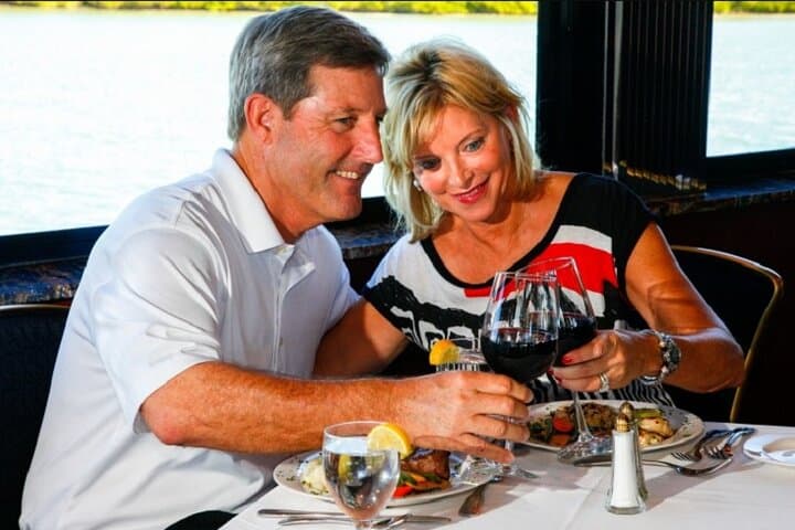Clearwater Evening Yacht Cruise: Dinner, Live Music & Tampa Bay Views photo 3