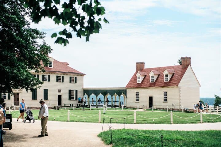 Half-Day Mount Vernon & Old Town Alexandria Tour from Washington DC — Visit George Washington's Estate