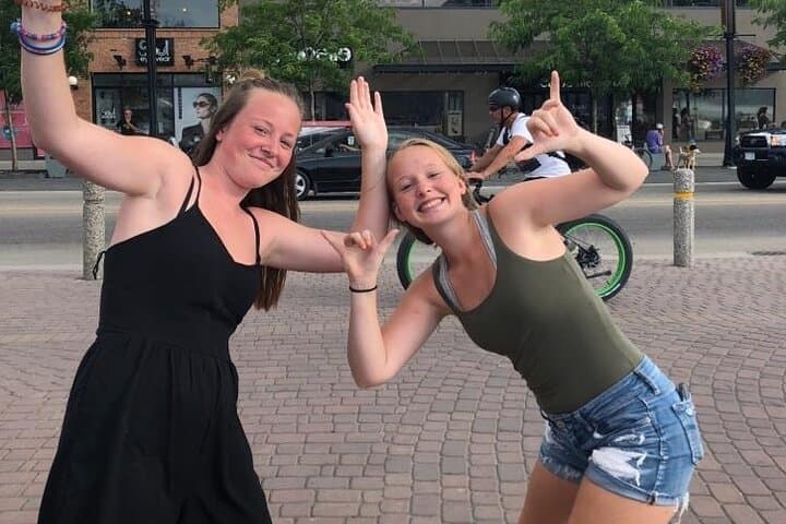 Huntington Beach Scavenger Hunt: App-Guided Crazy Dash Walking Adventure photo 4