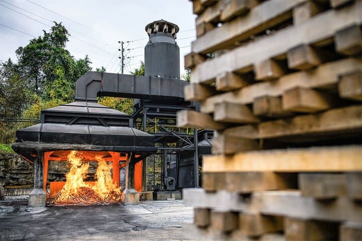 Nashville to Jack Daniel's Distillery: Day Trip with Whiskey Tastings photo 5