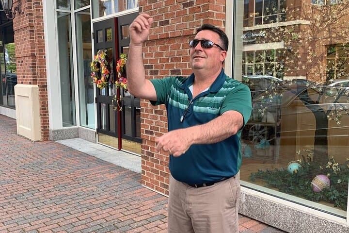 Baton Rouge Crazy Dash: Fun City Scavenger Hunt Walking Adventure