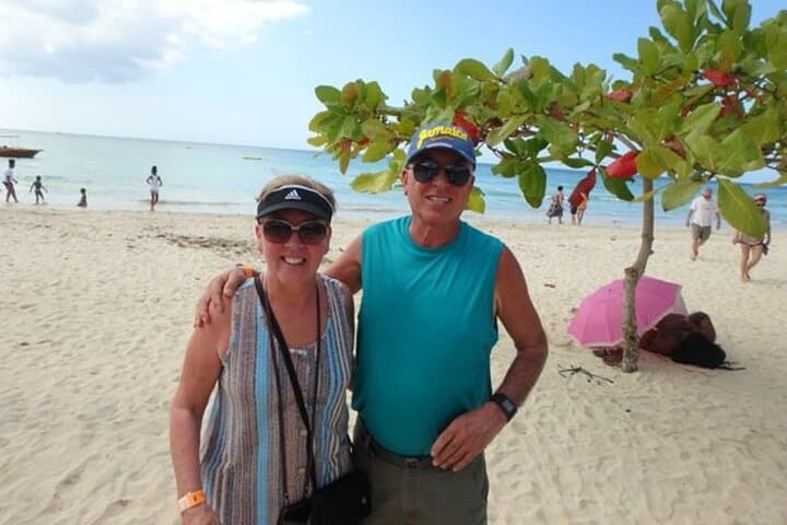 Negril Beach and Rick's Cafe: Sunset Cliffs, Seven Mile Sand, and Cliff-Jumping Thrills photo 5