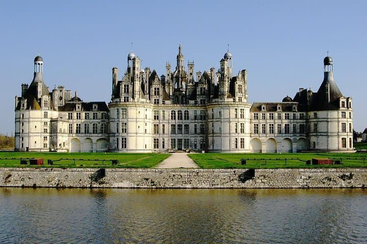 Private Loire Valley Castles Day Tour from Paris: Chambord, Amboise & Chenonceau with Wine Tasting photo 3