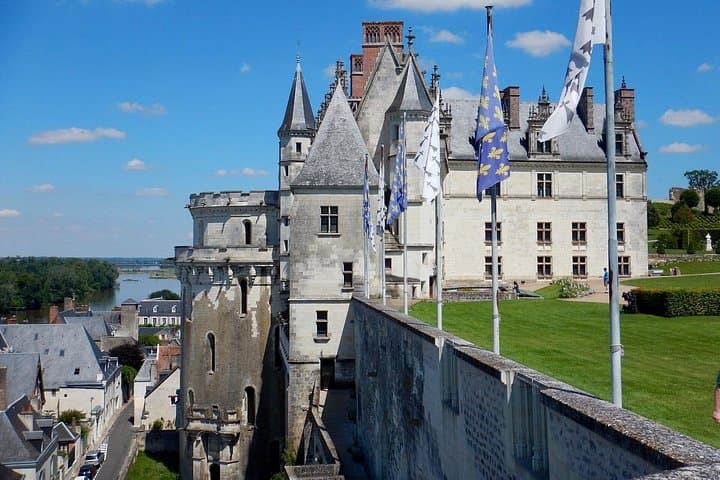 Private Loire Valley Castles Day Tour from Paris: Chambord, Amboise & Chenonceau with Wine Tasting photo 1