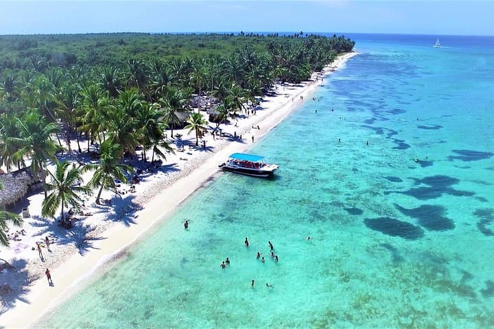 Saona Island Day Trip from Bayahibe — Lobster Lunch, Natural Pool & Snorkel photo 2