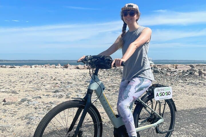 Montauk Point Electric Bike Tour: Lighthouse, Cliffs & Camp Hero eBike Ride photo 2