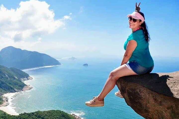 Pedra do Telegrafo Hike: Guided Trail with Hotel Pickup in Rio de Janeiro