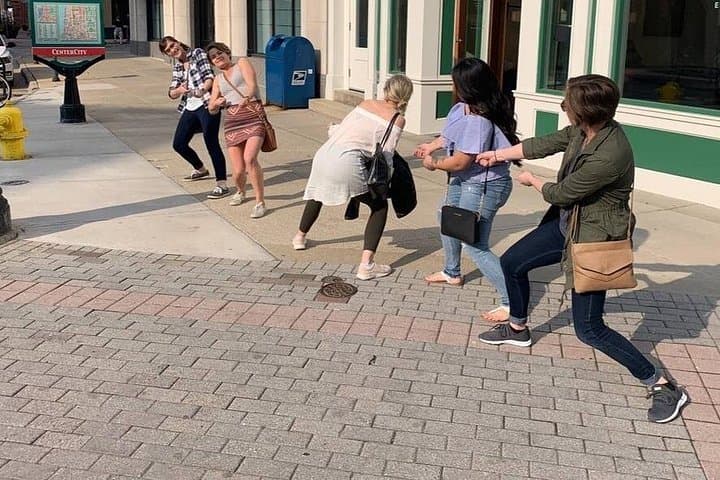 Urban Scavenger Hunt in Philadelphia: Wacky Walks Interactive City Game photo 4