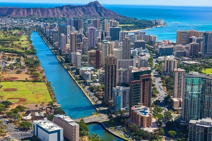 Waikiki Gondola Cruise: Ala Wai Harbor & Magic Island Sunset Experience photo 2