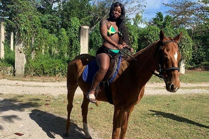 Ocho Rios Combo: Horseback Riding, River Tubing & Blue Hole Private Day Tour photo 1