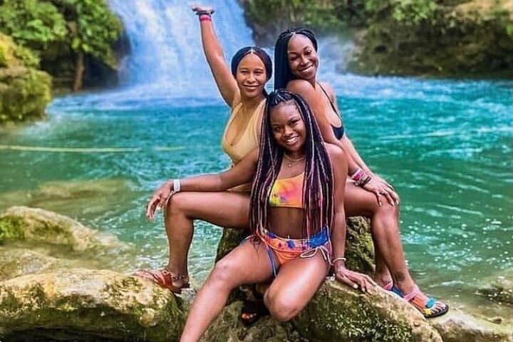 Montego Bay Day Combo: Dunn’s River Falls, Blue Hole & White River Rafting photo 4