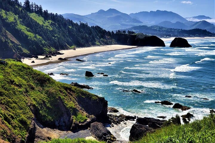 Explore Oregon Coast’s Wild Beauty: Full-Day Guided Tour from Portland