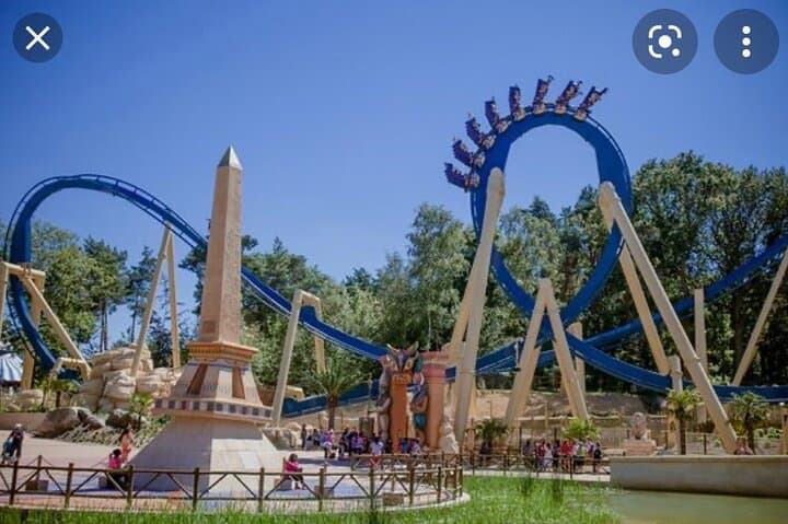 Parc Astérix Day Trip from Paris — Private Transport & Park Ticket photo 4