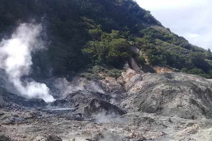 Sulphur Springs Drive-In Volcano & Mud Baths — Soufrière Day Tour Guide photo 3