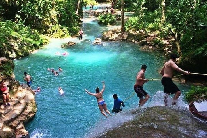 Blue Hole & Dunn's River Falls Day Trip with Lunch at Bamboo Beach, Ocho Rios