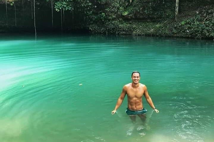 Blue Hole and Dunn's River Falls: Ocho Rios full-day waterfalls, river dip & Reggae Hill lunch photo 1