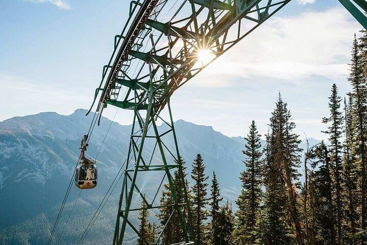 Private VIP Banff and Lake Louise Full-Day Luxury Tour from Calgary photo 2