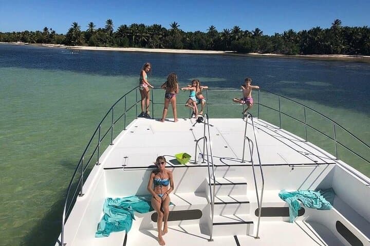Punta Cana Private Party Boat: Snorkel, Sandbar & Open Bar Excursion photo 6