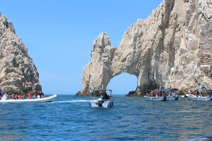 Cabo San Lucas Combo Tour: Arch, Chileno Bay Snorkel & Tequila Tasting