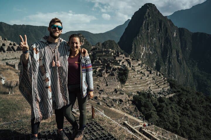 3-Day Cusco: Sacred Valley, Machu Picchu & Rainbow Mountain Early-Access Tour