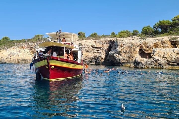 Medulin to Kamenjak: 5‑Hour Boat Trip with Lunch, Cave Swim & Ceja Island Stop photo 2
