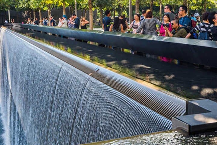 Ground Zero Walking Tour: 1-Hour Guided Visit to the World Trade Center Memorial photo 2