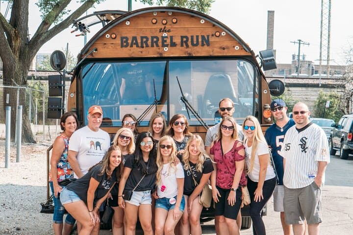 Chicago Barrel Bus Brewery Tour: River North Craft Beer Experience photo 3
