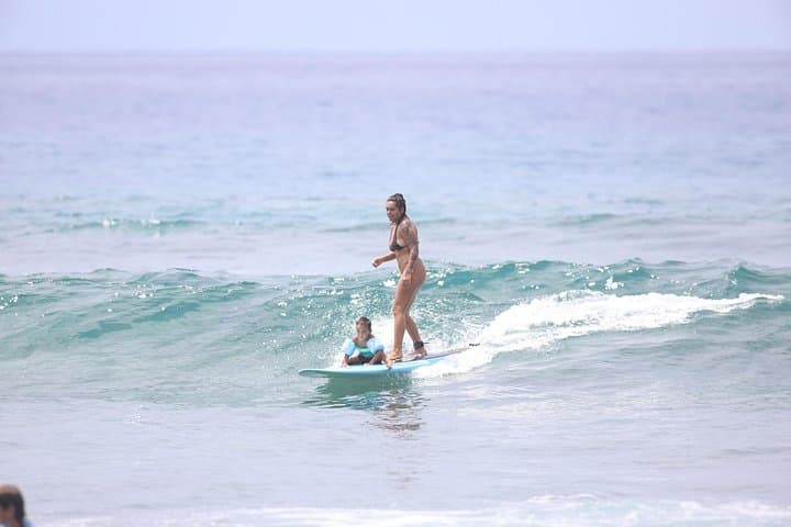 Kona Surf Lesson at Kahaluu Beach Park — Beginner-Friendly Waves in Kailua-Kona photo 3
