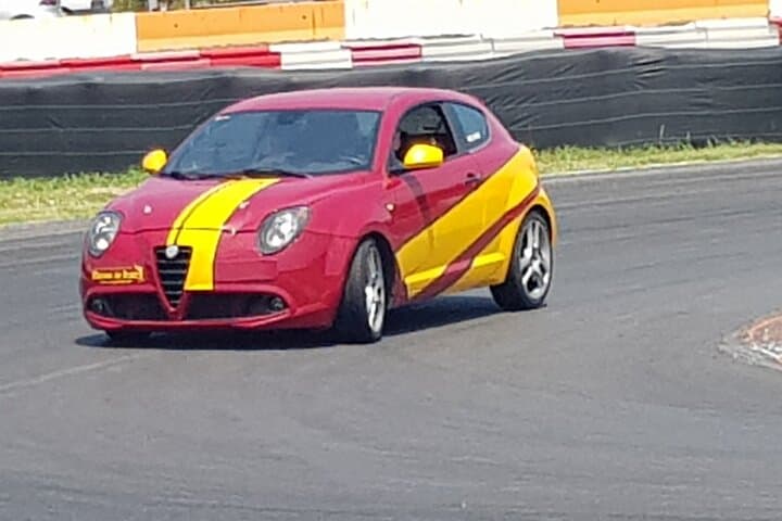 Test Drive Alfa Romeo MiTo Race Car on an Italian Racetrack photo 3