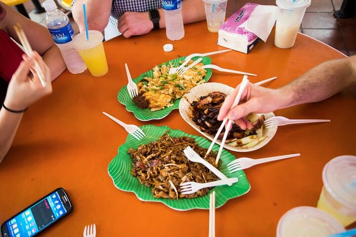 Singapore Chinatown Hawker Food Walking Tour (Private) photo 4