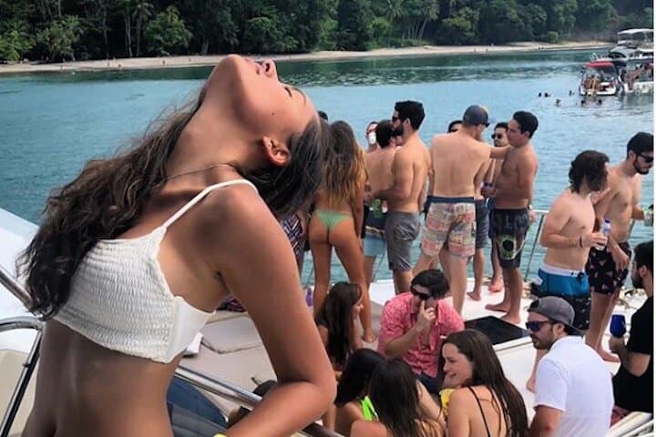 VIP Half-Day Private Cruise in Bahía Herradura from Jaco Beach photo 3