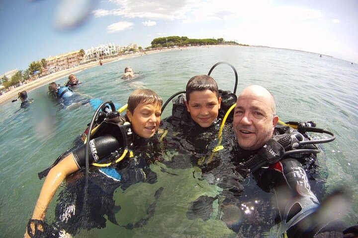 Beginner Scuba Diving in Cambrils — Costa Dorada Intro Dive with Hotel Pickup photo 5